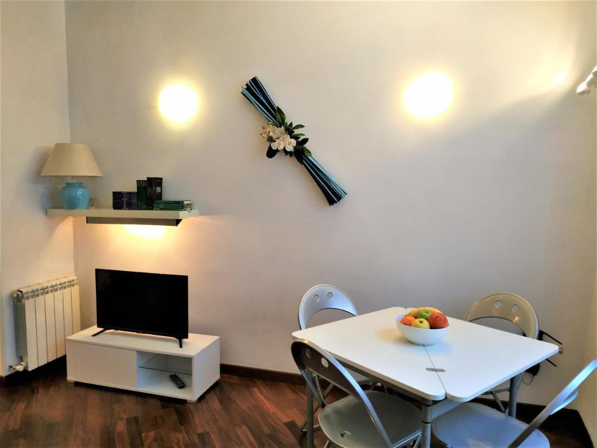 Casaviva - Grazioso Mini-Appartamento Nel Cuore Di Genova Luaran gambar