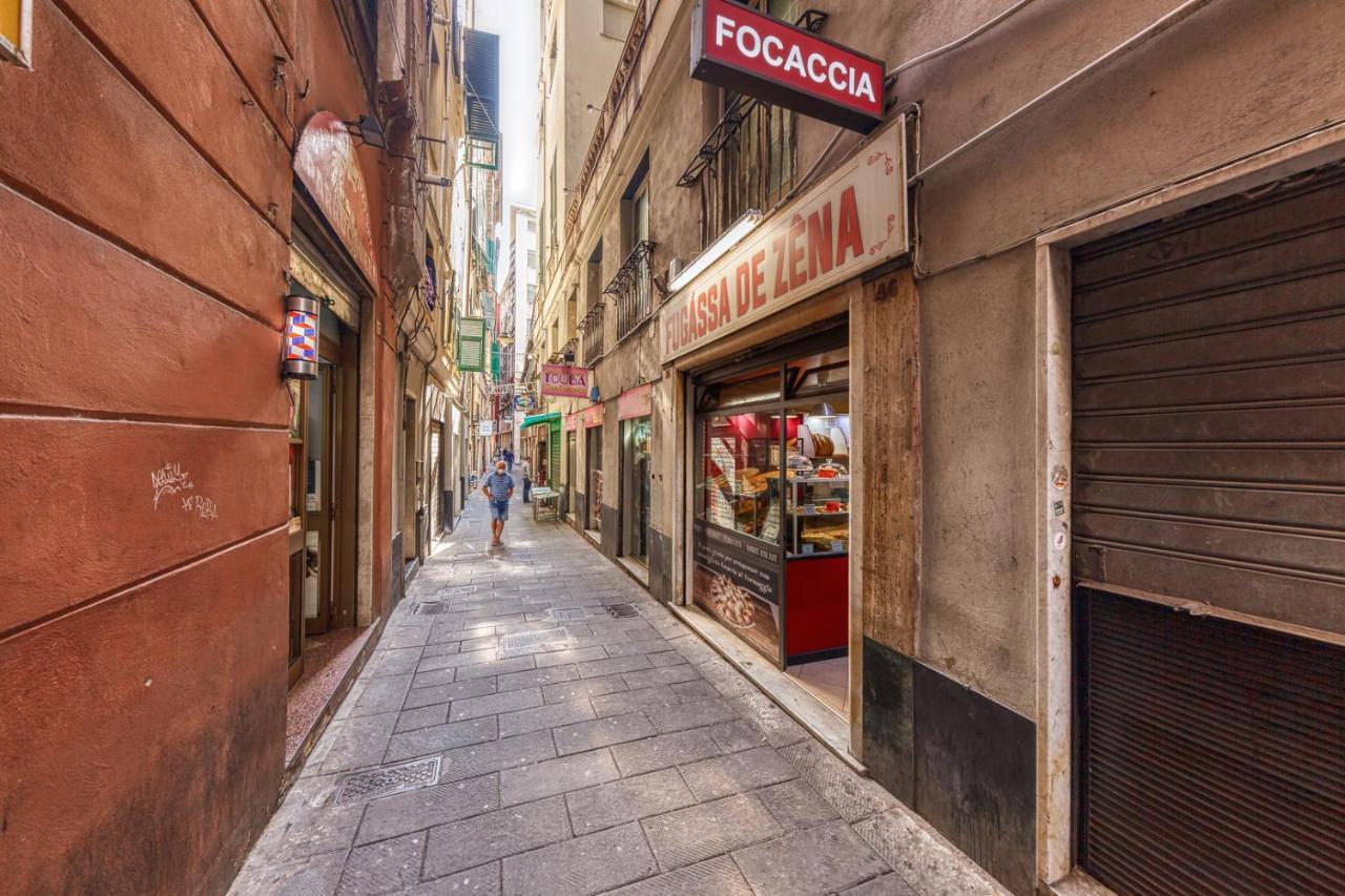 Casaviva - Grazioso Mini-Appartamento Nel Cuore Di Genova Luaran gambar